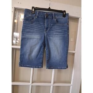 1822 Denim Bermuda style. Blue Jean Shorts Size 10 P1